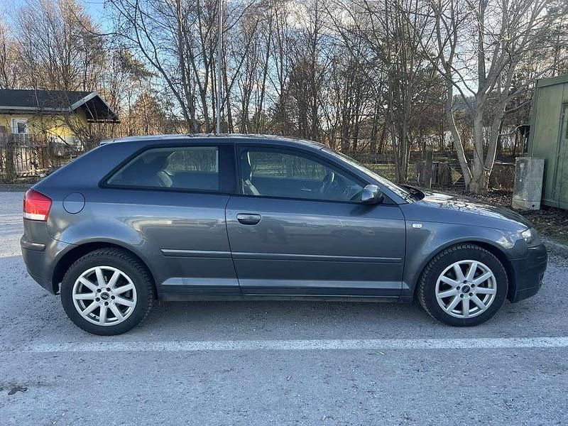 Gebraucht Audi A3 Ambition 105 PS (77 kW) 2003 Grau Kleinwagen