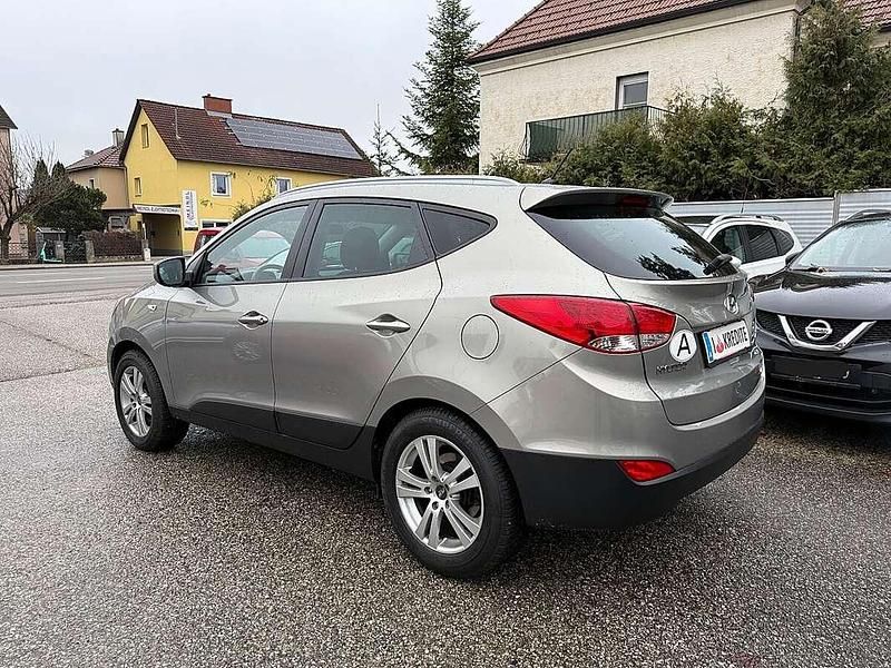 Gebraucht Hyundai ix35 163 PS (119 kW) 2010 Grau SUV