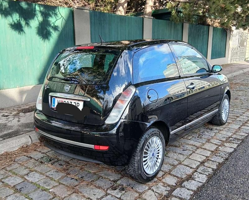 Gebraucht Lancia Ypsilon 60 PS (44 kW) 2008 Kleinwagen
