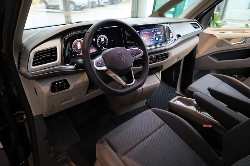 Neu VW Multivan Business 245 PS (180 kW) 2025 Schwarz  metallicperleffektno Van