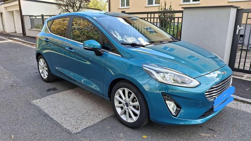 Blau Gebraucht 2018 Ford Fiesta Titanium Limousine | € 11.900 (Fairer Preis) - Bild 1/4