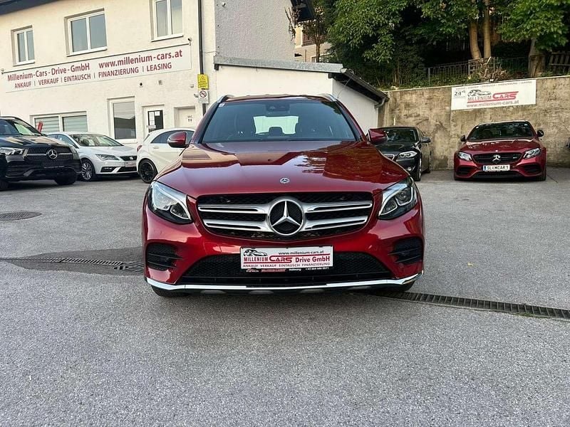 Gebraucht Mercedes GLC250 204 PS (150 kW) 2017 Rot SUV