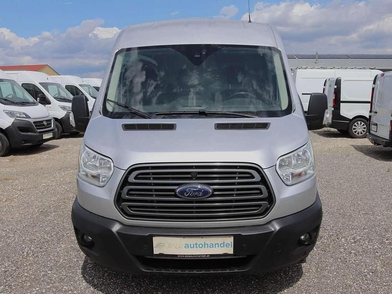 Gebraucht Ford Transit 105 PS (77 kW) 2018 Silber Van