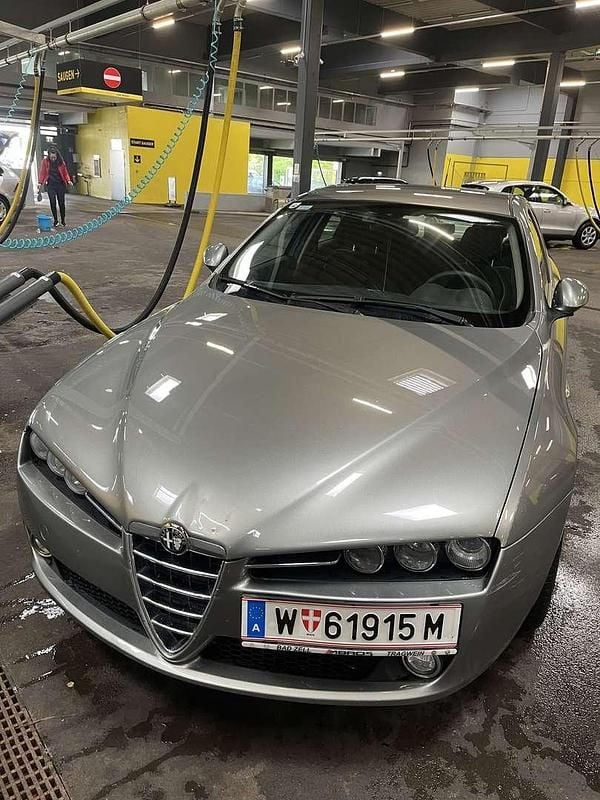 Gebraucht 2006 Alfa Romeo 159 Distinctive Limousine | € 4.000 - Bild 1/4