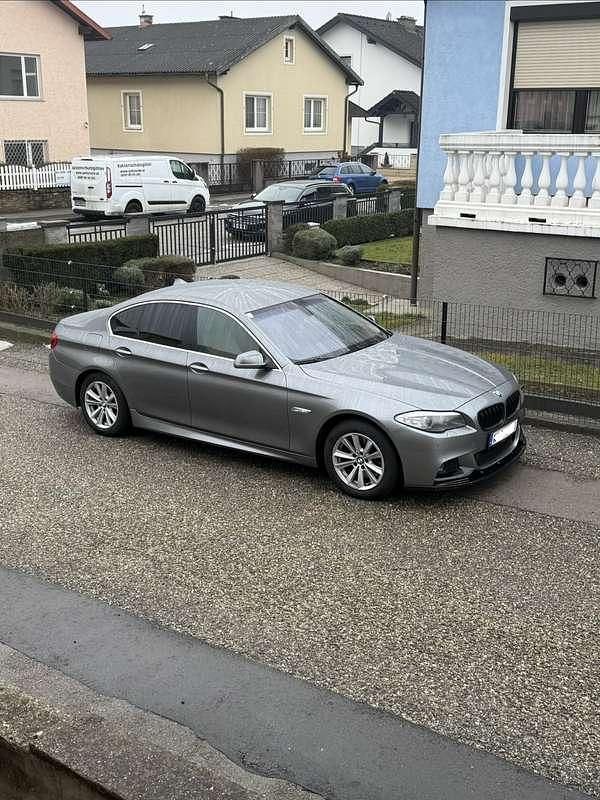 Gebraucht BMW 530 258 PS (189 kW) 2012 Limousine