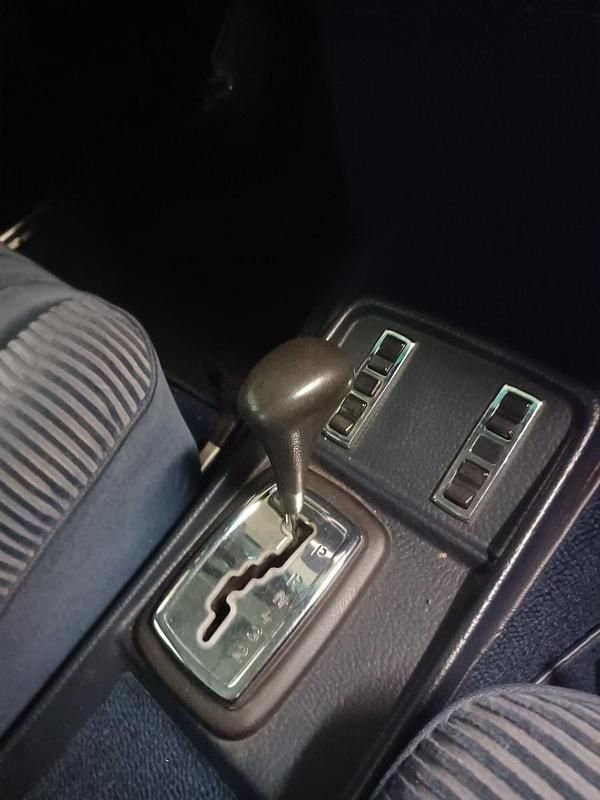 Gebraucht Mercedes 280 140 PS (102 kW) 1970 Silber Limousine