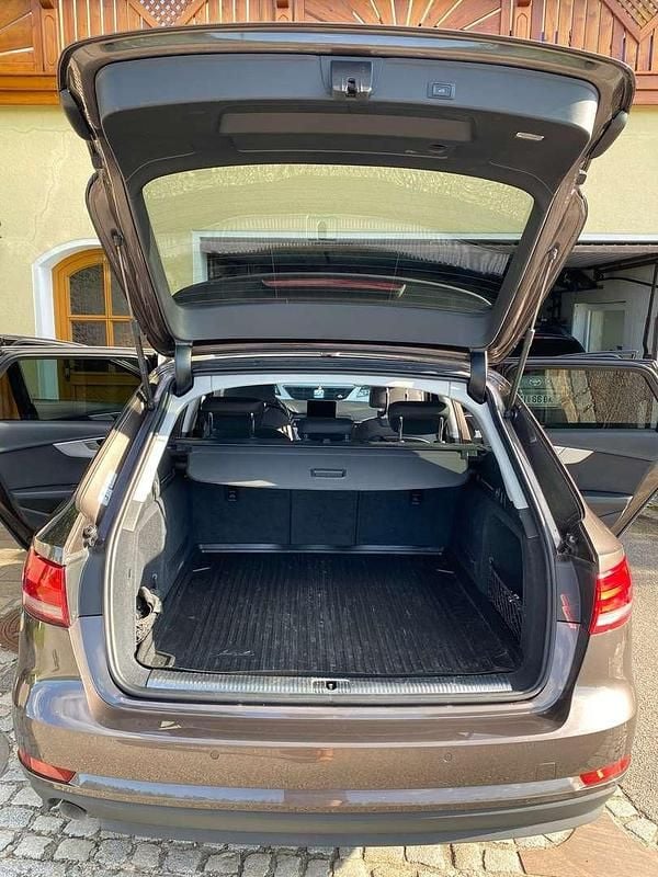 Gebraucht Audi A4 150 PS (110 kW) 2016 Braun Limousine