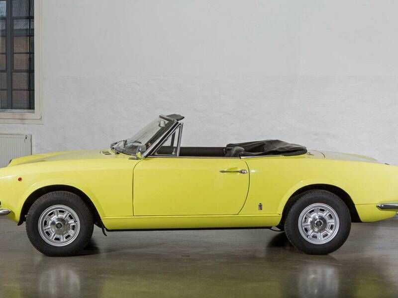 Gebraucht Fiat 124 Spider 90 PS (66 kW) 1967 Gelb Cabrio