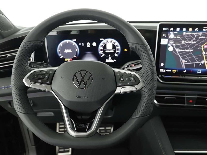 Gebraucht VW Tiguan Sport 193 PS (141 kW) 2025 Schwarz  metallic SUV