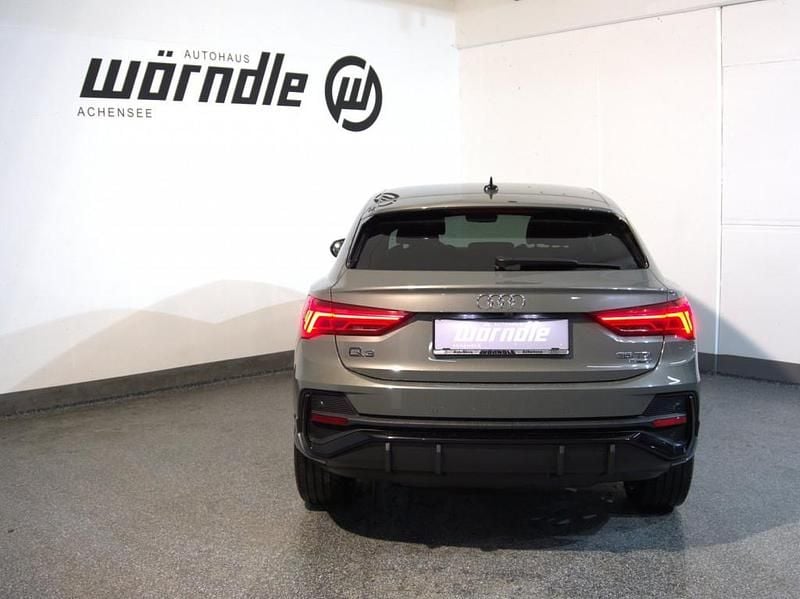 Gebraucht Audi Q3 S-Line 150 PS (110 kW) 2021 Grau SUV