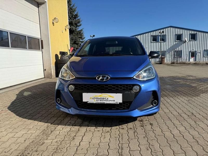 Gebraucht Hyundai i10 GO! 67 PS (49 kW) 2018 Blau Kleinwagen