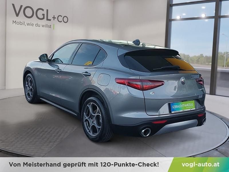 Gebraucht Alfa Romeo Stelvio 190 PS (139 kW) 2021 Grau SUV