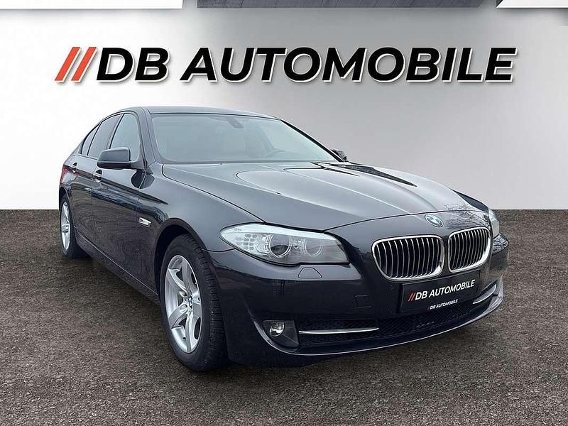 Gebraucht BMW 520 Sport Line 184 PS (135 kW) 2010 Schwarz Limousine