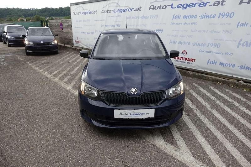 Gebraucht Skoda Fabia Active 60 PS (44 kW) 2015 Blau Kleinwagen