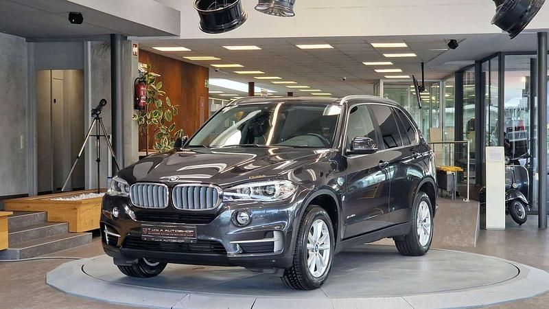 Grau Gebraucht 2017 BMW X5 SUV | € 29.980 (Fairer Preis) - Bild 1/4