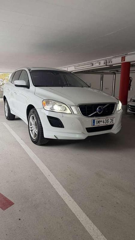 Gebraucht Volvo XC60 163 PS (119 kW) 2013 SUV