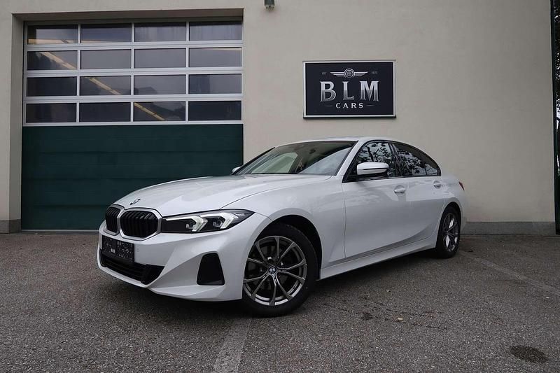 Gebraucht BMW 320 Shadowline 190 PS (139 kW) 2022 Weiß Limousine