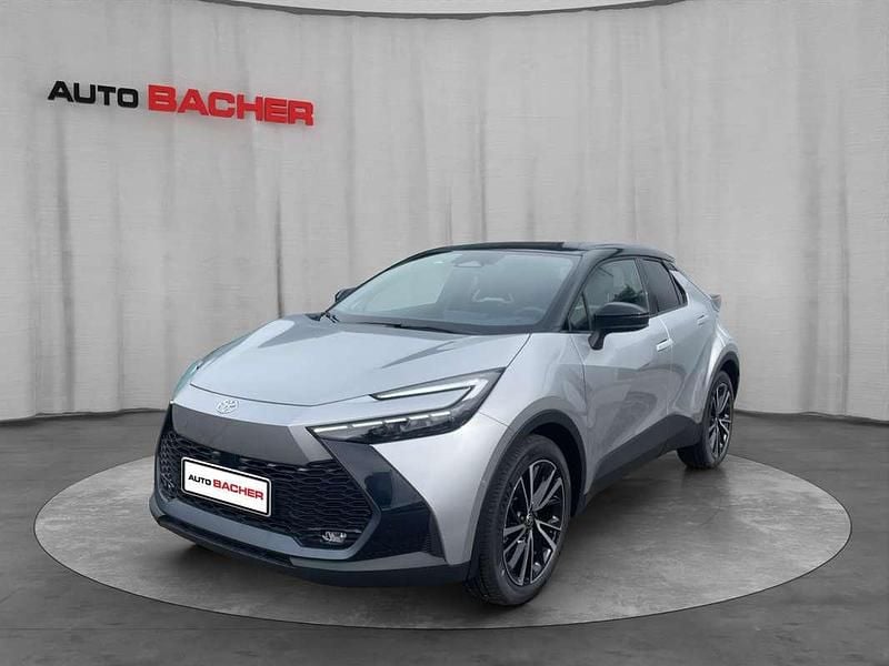 Neu Toyota C-HR Lounge 151 PS (111 kW) 2025 Silber SUV