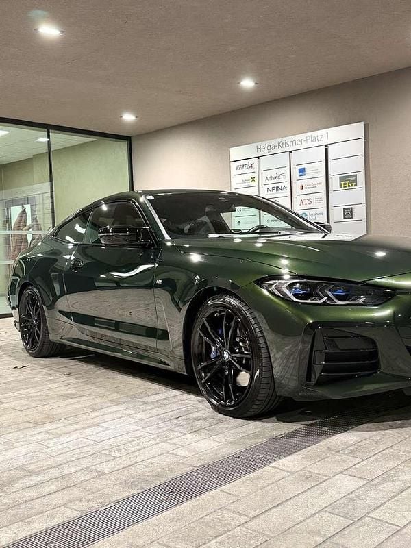 Grün Gebraucht 2021 BMW 440 M Sport Coupé | € 51.800 (Etwas zu teuer) - Bild 1/4