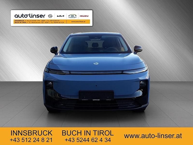 Neu Leapmotor B10 160 kW (218 PS) 2025 Blau SUV