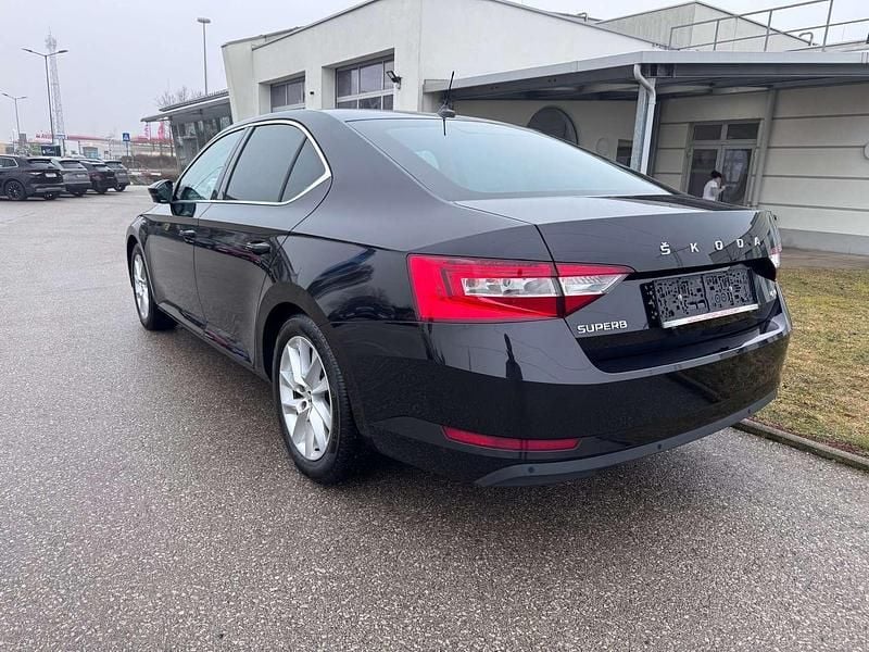 Gebraucht Skoda Superb Ambition 200 PS (147 kW) 2022 Schwarz  metallicperleffektno Limousine