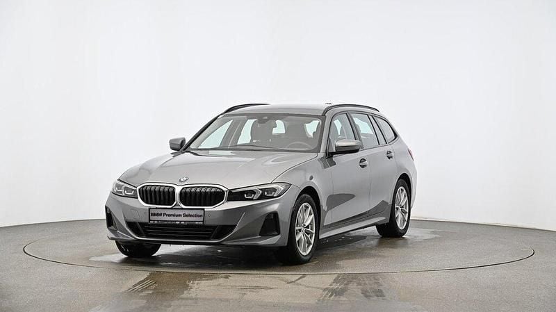 Gebraucht BMW 320 190 PS (139 kW) 2023 Skyscraper grau