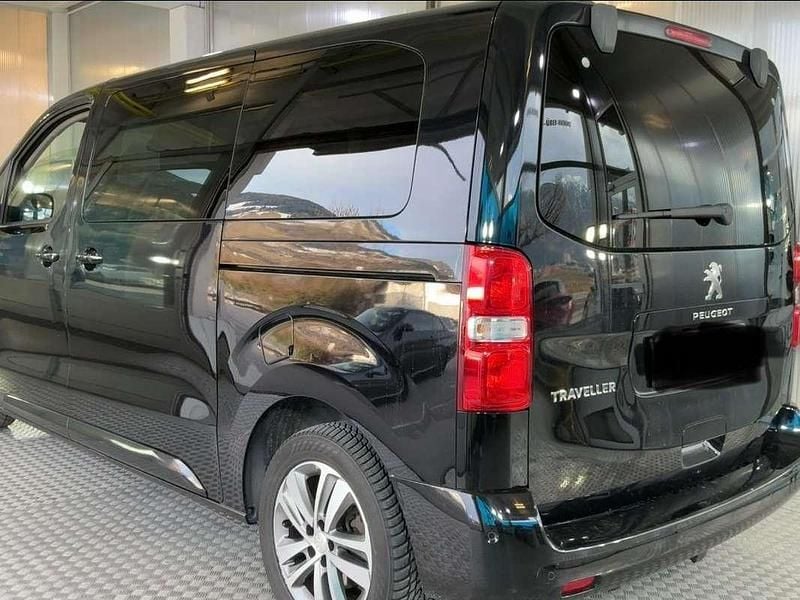 Gebraucht Peugeot Traveller Allure 150 PS (110 kW) 2017 Van / Kleinbus