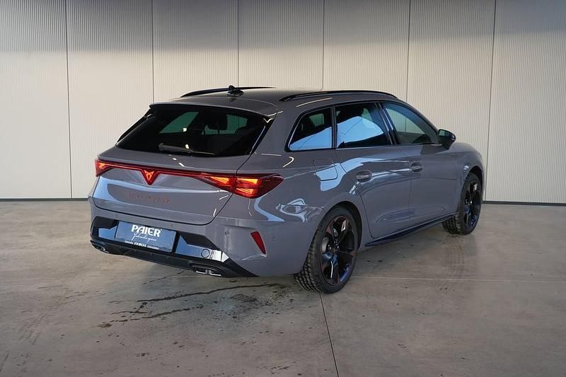 Gebraucht Cupra Leon 150 PS (110 kW) 2026 Hellgrau  normal Kombi