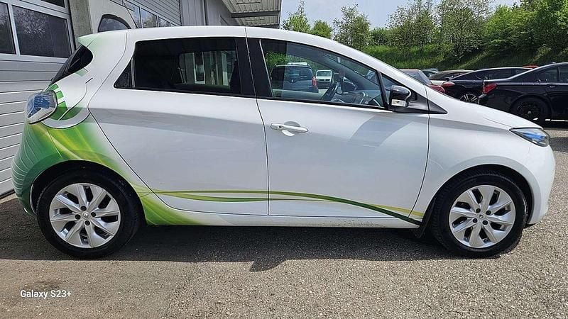 Gebraucht Renault Zoe Intens 64 kW (88 PS) 2016 Weiß Kleinwagen