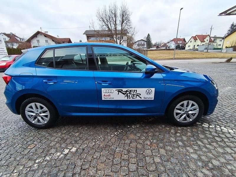 Gebraucht Skoda Fabia Essence 95 PS (69 kW) 2026 Mittelblau  metallic Kleinwagen
