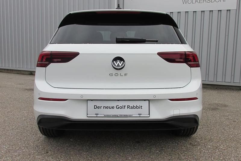Neu VW Golf VIII 115 PS (84 kW) 2025 Weiss  normal Limousine
