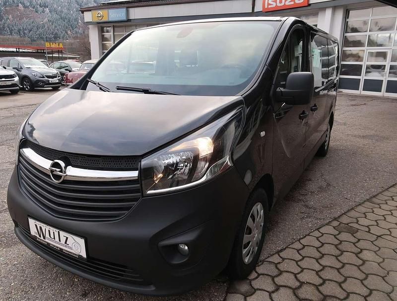 Gebraucht Opel Vivaro S 121 PS (88 kW) 2018 Schwarz Van / Kleinbus