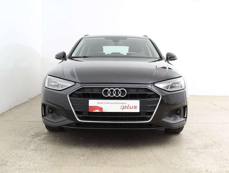 Gebraucht Audi A4 163 PS (119 kW) 2023 Schwarz Kombi
