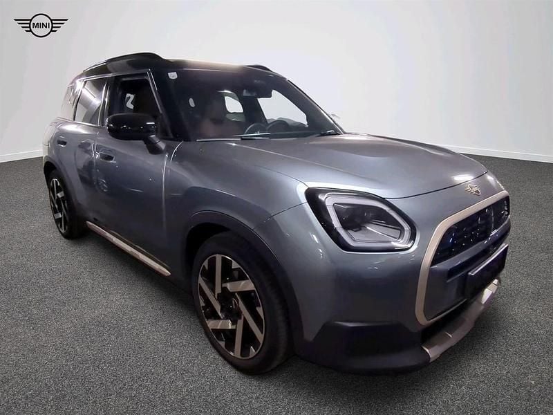Smokey green Gebraucht 2025 Mini Countryman SUV | € 42.360 - Bild 1/1