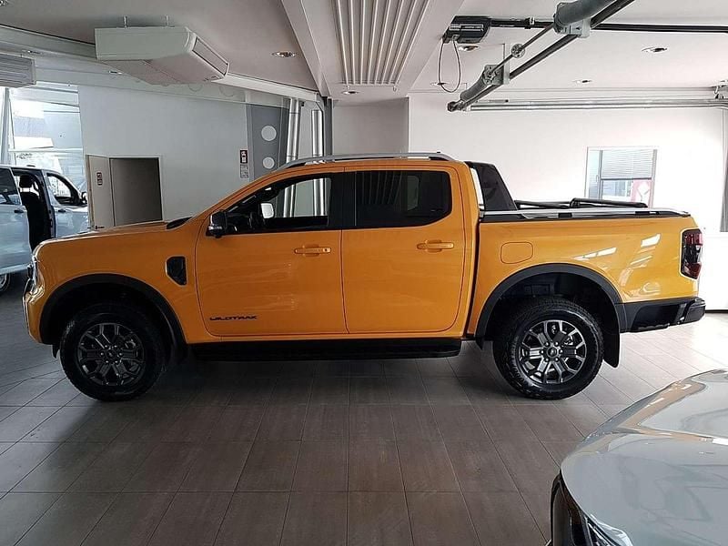 Neu Ford Ranger Wildtrack 205 PS (150 kW) 2025 Orange Abholung