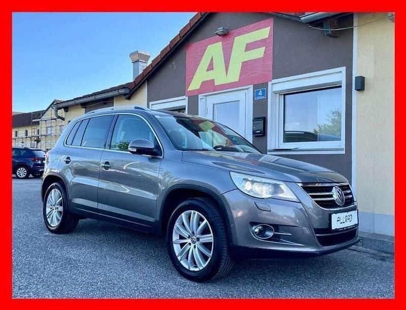 Gebraucht VW Tiguan Sport 140 PS (102 kW) 2009 Grau SUV