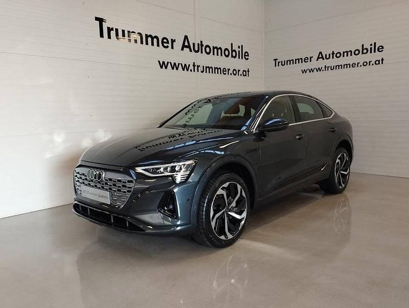 Gebraucht Audi Q8 e-tron Business 300 kW (408 PS) 2024 Hellgrau  metallic SUV