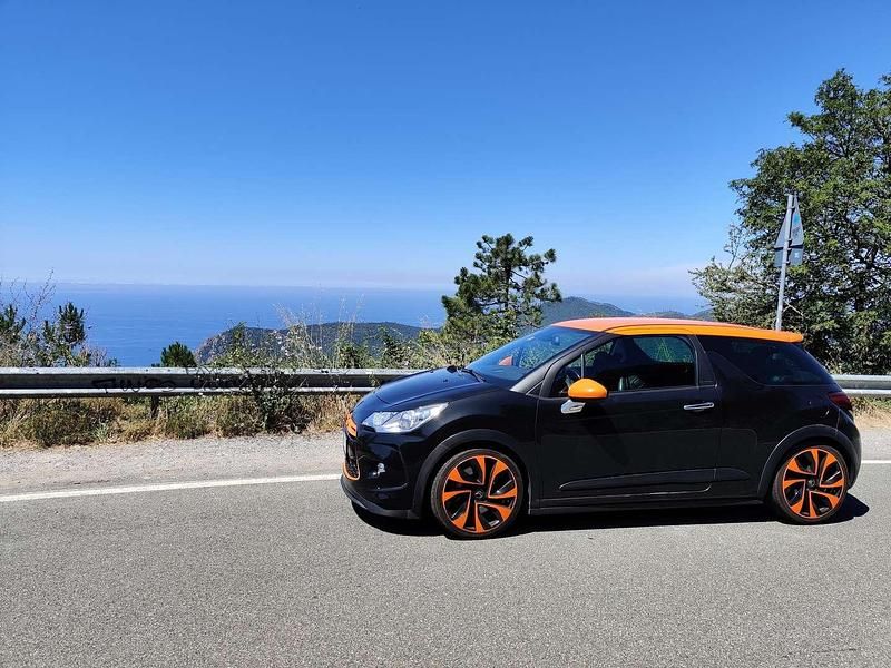 Gebraucht 2011 Citroën DS3 Limousine | € 7.900 - Bild 1/3