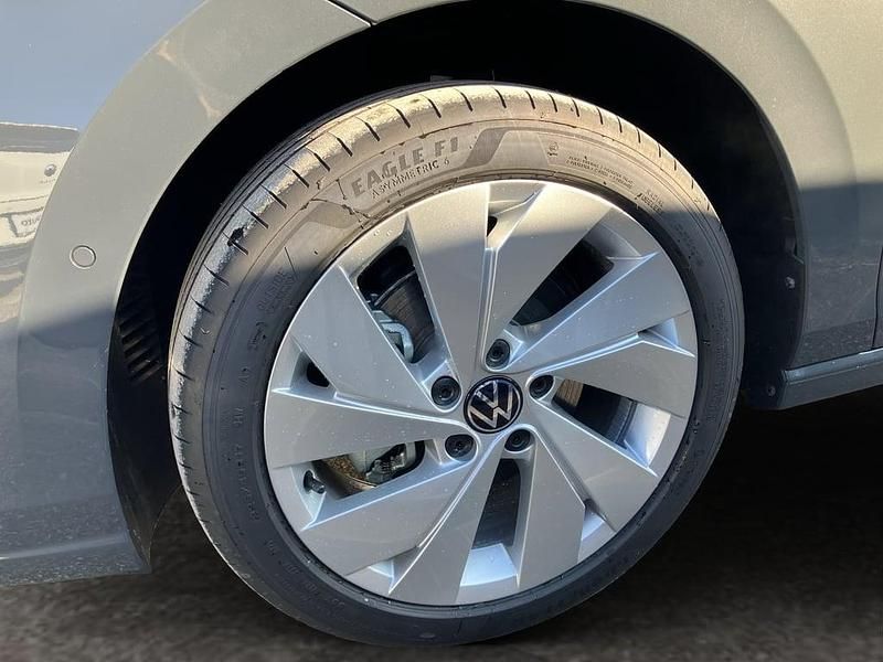 Neu VW Golf VIII 115 PS (84 kW) 2026 Mittelgrau  normal Limousine