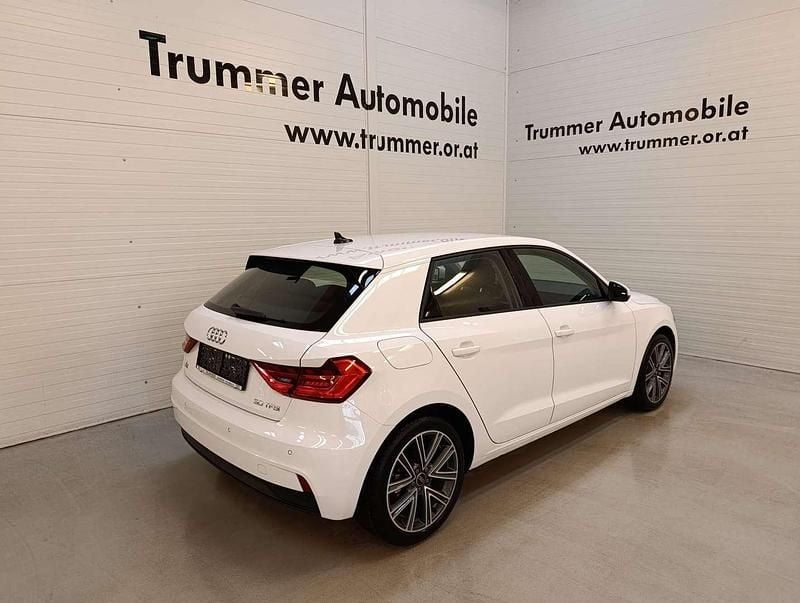 Neu Audi A1 116 PS (85 kW) 2025 Weiß Limousine