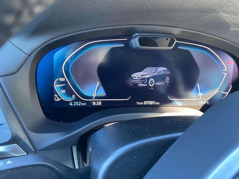 Gebraucht BMW iX3 M Sport 210 kW (286 PS) 2025 Schwarz SUV