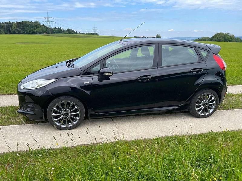 Schwarz Gebraucht 2017 Ford Fiesta ST-Line Kleinwagen | € 9.300 (Superpreis) - Bild 1/4