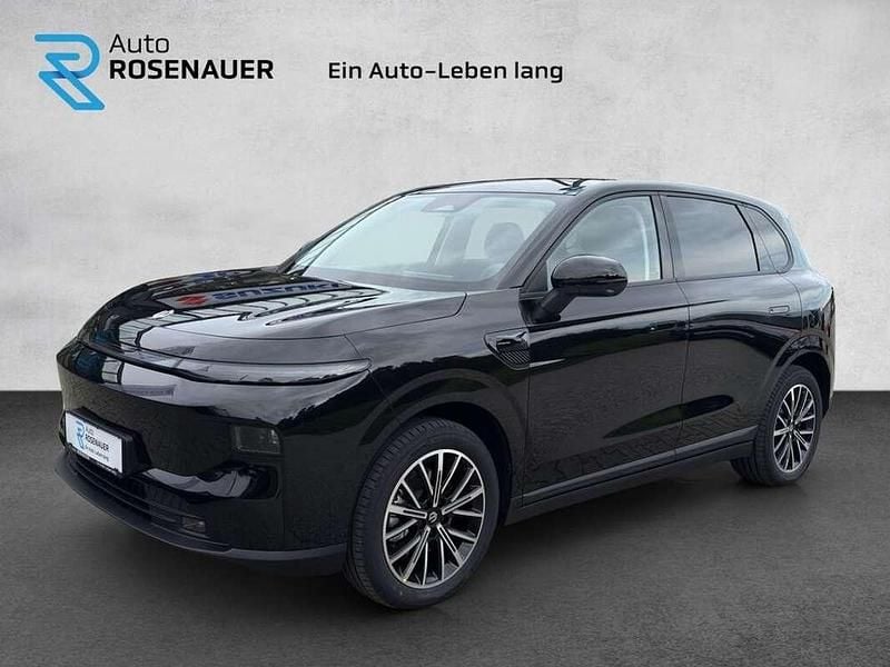 Neu Leapmotor B10 160 kW (218 PS) 2025 Schwarz SUV