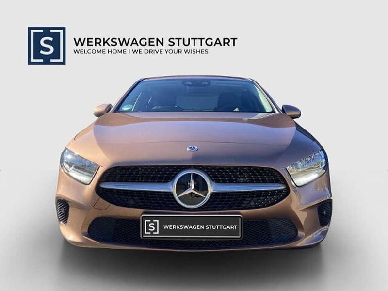 Gebraucht Mercedes A250 Progressive 160 PS (117 kW) 2022 Gold Limousine