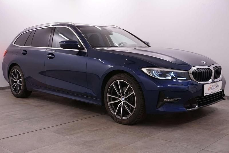 Blau Gebraucht 2020 BMW 320 Sport Line Kombi | € 26.990 (Fairer Preis) - Bild 1/4