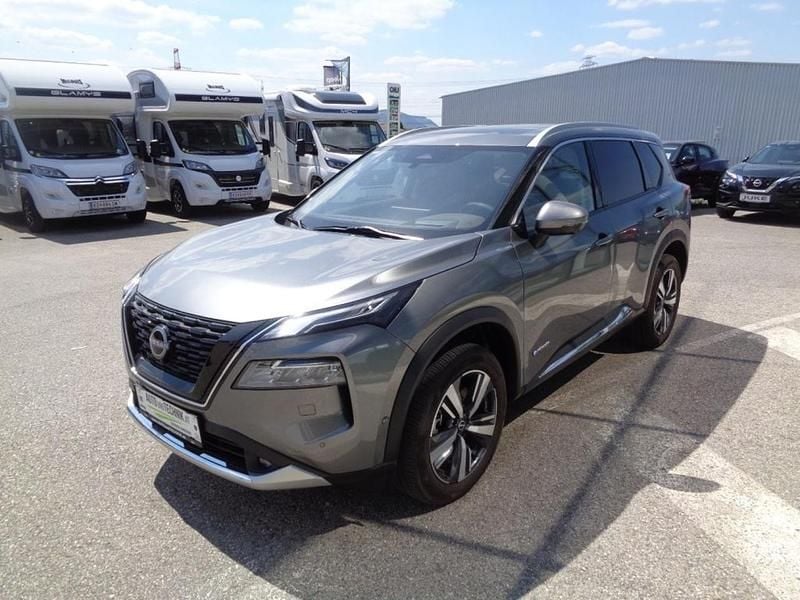 Gebraucht Nissan X-Trail Tekna 214 PS (157 kW) 2024 Grau SUV