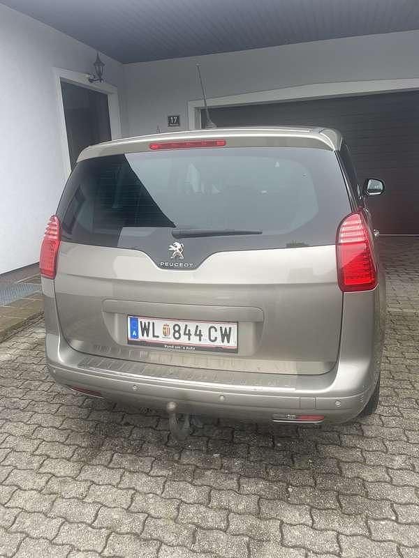 Gebraucht Peugeot 5008 S 120 PS (88 kW) 2017 Grau Van / Kleinbus