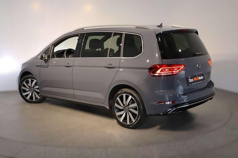 Neu VW Touran R-line 150 PS (110 kW) 2025 Grau Van / Kleinbus