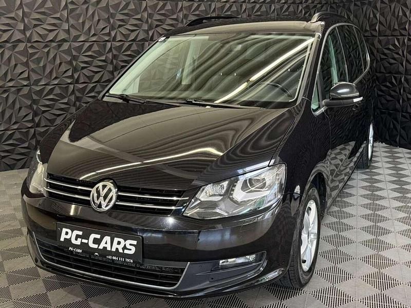 Schwarz Gebraucht 2016 VW Sharan Comfortline Van / Kleinbus | € 18.800 (Etwas zu teuer) - Bild 1/4