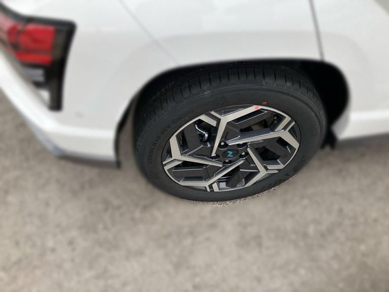 Neu Hyundai Kona N Line 102 PS (75 kW) 2025 Atlas white SUV